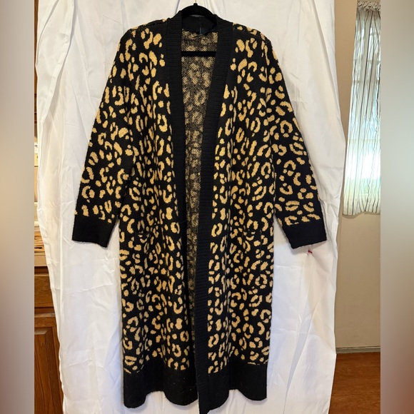 Torrid Black and Tan Leopard Duster Cardigan